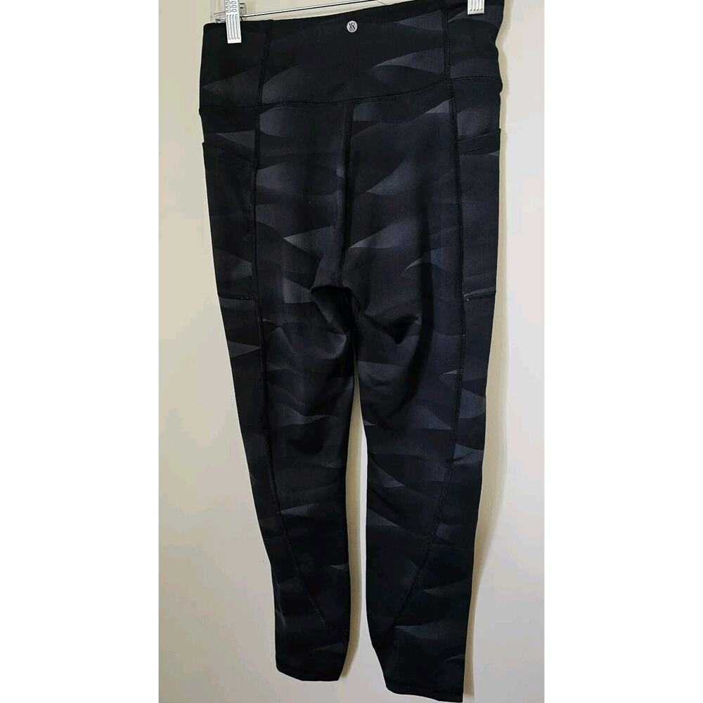Victoria's Secret Leggings Womens Medium Short Pocket Athletic